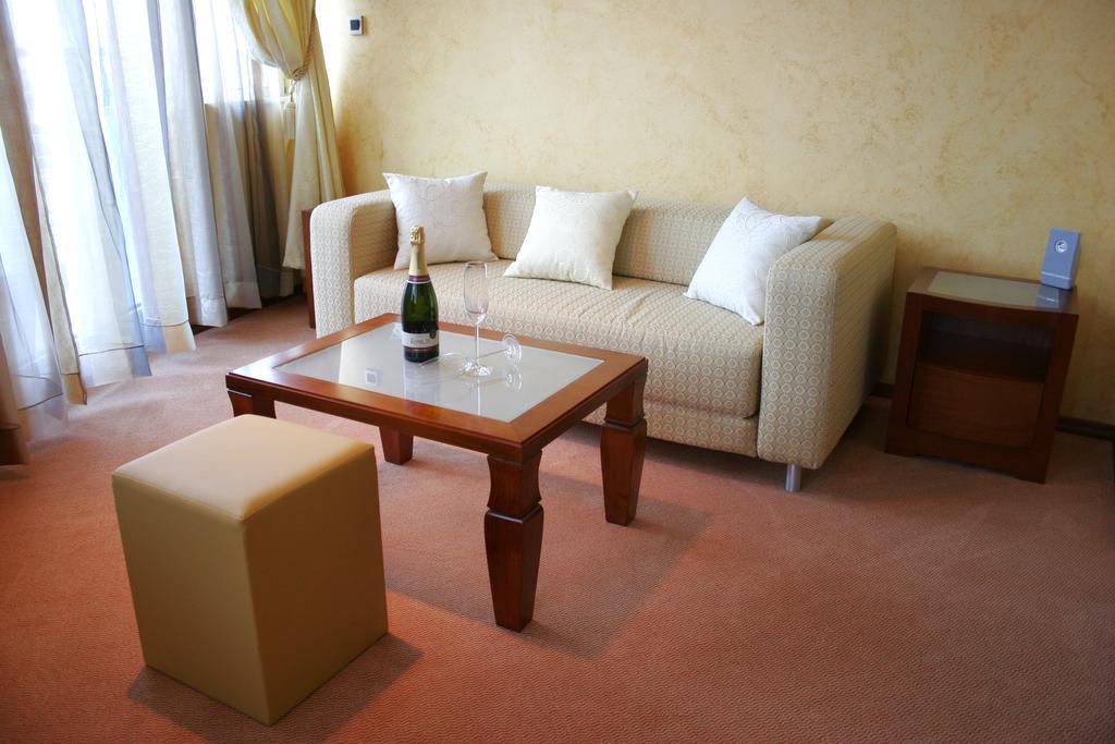Panorama City Inn Сремски-Карловци Экстерьер фото