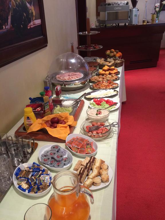 Panorama City Inn Сремски-Карловци Экстерьер фото